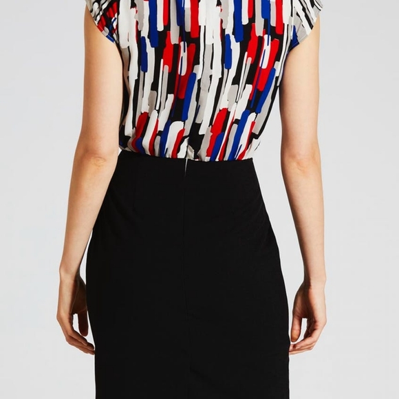 Designed dress - Picture 3 of 4